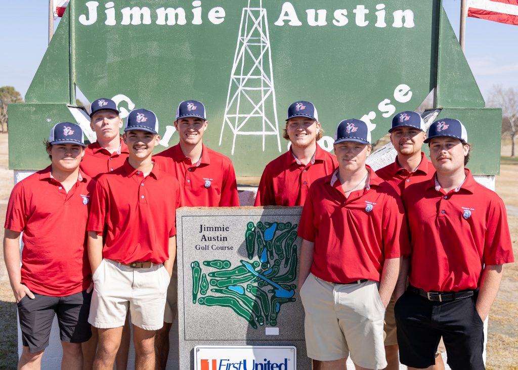 Pictured (left to right) are members of the 2023-24 SSC men’s golf team: Carson Newton of Seminole, Brice Wolff of Stroud, Chase Conner of Seminole, Brett Griffith of Rocky, Alexander Landon of Prague, Conner Compton of Oklahoma City, Ryan Carlisle of Foss and Ethan Robbins of Spiro.
